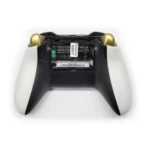 Kontroler pad bezprzewodowy Lunar White konsola Microsoft Xbox One S X Series